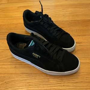 Puma Suede Classic Black Sneakers Sz 38